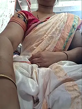 indianhotwife639 online show from 06/18/26, 04:46