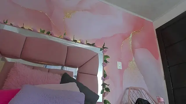 Mila grace  online show from 06/26/26, 06:34