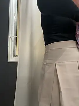 Alyha Cortes online show from 10/03/25, 01:30