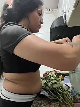 Alyha Cortes online show from 11/20/25, 12:22