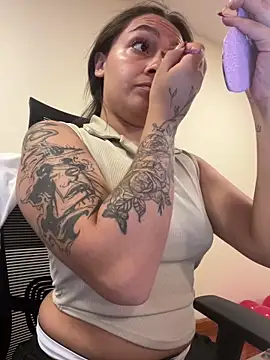 Alyha Cortes online show from 05/11/26, 04:04