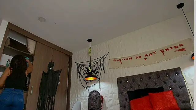 karol dl online show from 10/07/25, 09:23