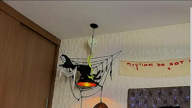 karol dl online show from 10/20/25, 09:04