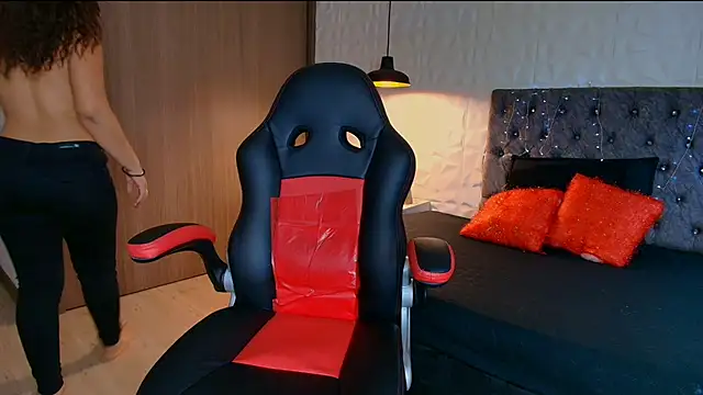 karol dl online show from 11/19/25, 10:54