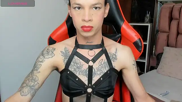 Snapshot of sara_slut21 chatting on 03/19/25, 05:08 sara slut21 online show from 03/19/25, 05:08