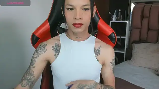 Snapshot of sara_slut21 chatting on 03/19/25, 07:27 sara slut21 online show from 03/19/25, 07:27