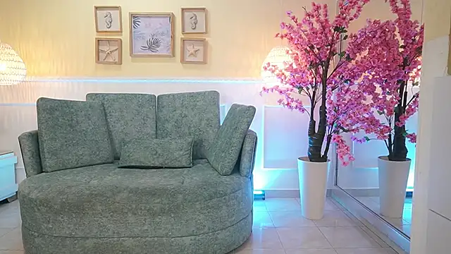 LoonaNyx online show from 09/16/25, 11:33