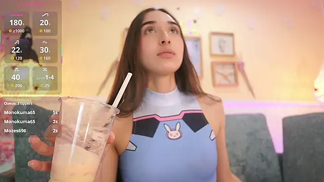 LoonaNyx online show from 10/28/25, 11:40