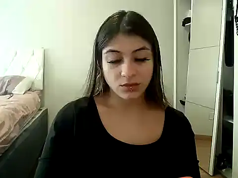 Becca B online show from 05/03/26, 06:58