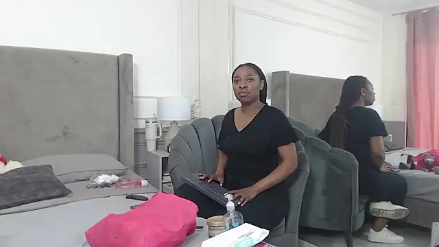 NatashaSilver online show from 10/04/25, 01:20