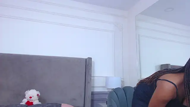 NatashaSilver online show from 10/17/25, 02:19