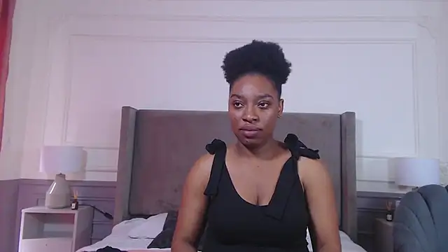 NatashaSilver online show from 11/19/25, 01:44