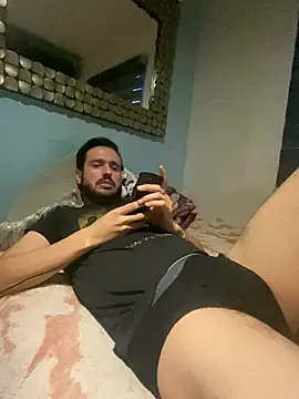 Snapshot of Alexitho25 chatting on 06/28/26, 12:22 Alexitho25 online show from 06/28/26, 12:22