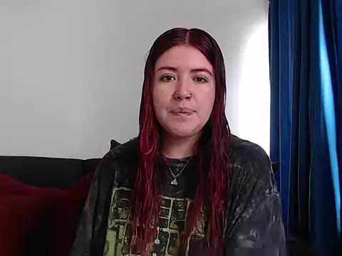 Snapshot of evilheart_69 chatting on 10/14/25, 04:08 evilheart 69 online show from 10/14/25, 04:08