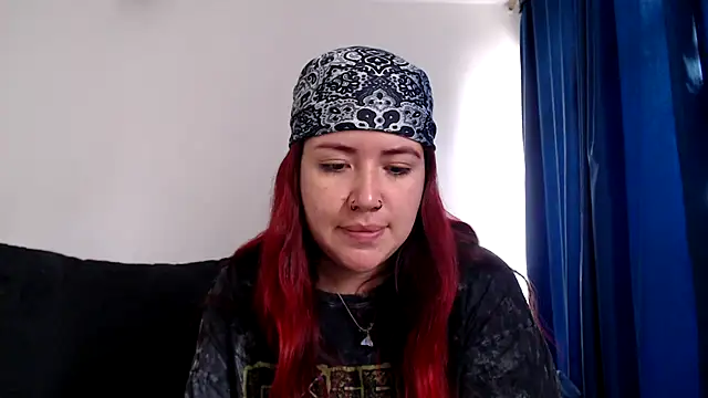 Snapshot of evilheart_69 chatting on 10/30/25, 03:57 evilheart 69 online show from 10/30/25, 03:57