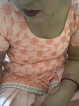 Snapshot of Diya-Sharmaa chatting on 10/17/25, 05:43 Diya-Sharmaa online show from 10/17/25, 05:43