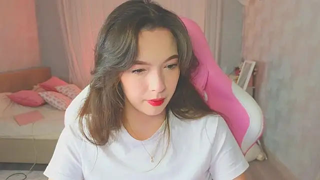 yuna sunshy online show from 10/16/25, 11:50