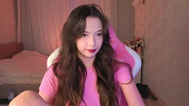 Snapshot of yuna_sunshy chatting on 04/06/26, 01:36 yuna sunshy online show from 04/06/26, 01:36