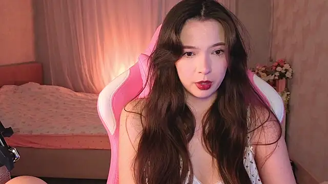 Snapshot of yuna_sunshy chatting on 05/14/26, 12:17 yuna sunshy online show from 05/14/26, 12:17