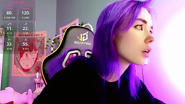 Snapshot of Kiara_Dream chatting on 11/12/25, 08:52 Kiara Dream online show from 11/12/25, 08:52