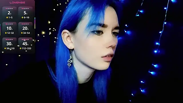 Snapshot of Kiara_Dream chatting on 12/15/25, 09:30 Kiara Dream online show from 12/15/25, 09:30