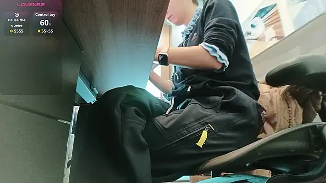 KKMM168 online show from 12/15/25, 05:55