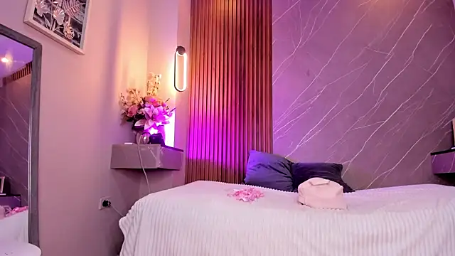 emma  rose1 online show from 09/18/25, 07:27