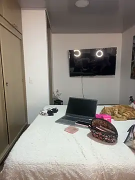 MiaRousexxx  online show from 10/23/25, 03:50