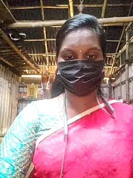 Snapshot of Tamildivya18 chatting on 10/16/25, 04:35 Tamildivya18 online show from 10/16/25, 04:35