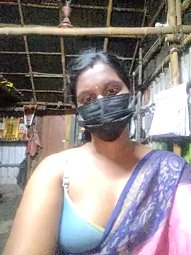 Snapshot of Tamildivya18 chatting on 01/13/26, 04:34 Tamildivya18 online show from 01/13/26, 04:34