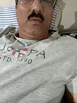 moonflower25 online show from 11/08/25, 08:07