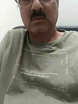 moonflower25 online show from 03/11/26, 01:39