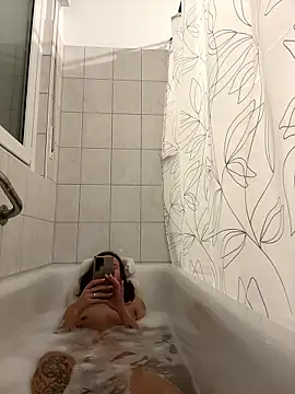 Snapshot of Emilia_Mausi chatting on 01/13/26, 07:30 Emilia Mausi online show from 01/13/26, 07:30