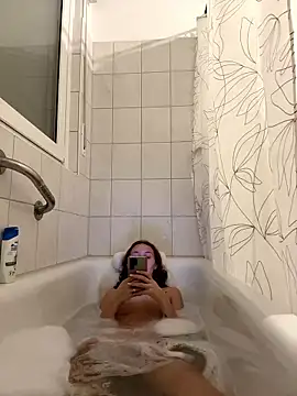 Snapshot of Emilia_Mausi chatting on 01/16/26, 08:13 Emilia Mausi online show from 01/16/26, 08:13