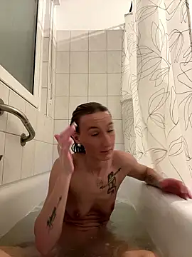 Snapshot of Emilia_Mausi chatting on 01/18/26, 07:39 Emilia Mausi online show from 01/18/26, 07:39