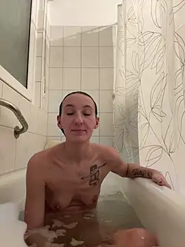 Snapshot of Emilia_Mausi chatting on 02/08/26, 07:50 Emilia Mausi online show from 02/08/26, 07:50