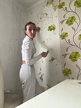 Snapshot of Emilia_Mausi chatting on 02/21/26, 02:18 Emilia Mausi online show from 02/21/26, 02:18