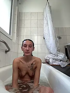 Snapshot of Emilia_Mausi chatting on 02/27/26, 07:19 Emilia Mausi online show from 02/27/26, 07:19