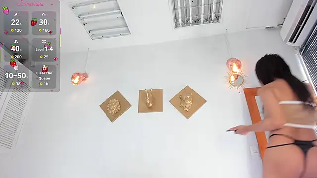 Snapshot of Aleexiiaa chatting on 11/12/25, 12:49 Aleexiiaa online show from 11/12/25, 12:49