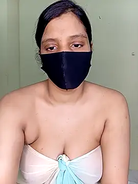 Rose-luckey online show from 11/01/25, 06:10