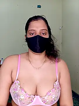 Rose-luckey online show from 11/28/25, 12:30