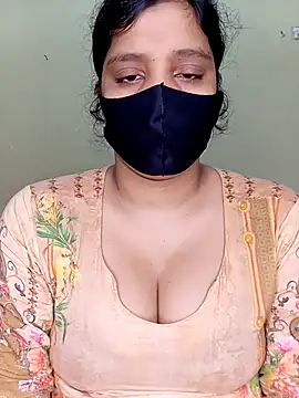 Rose-luckey online show from 04/29/26, 08:04