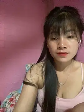 Snapshot of One-nice chatting on 09/12/25, 01:17 One-nice online show from 09/12/25, 01:17