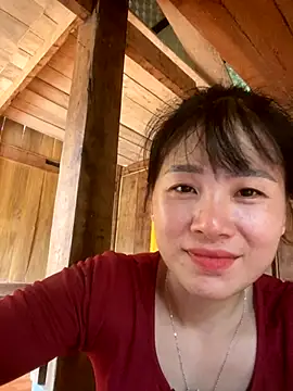 Snapshot of One-nice chatting on 09/13/25, 03:17 One-nice online show from 09/13/25, 03:17