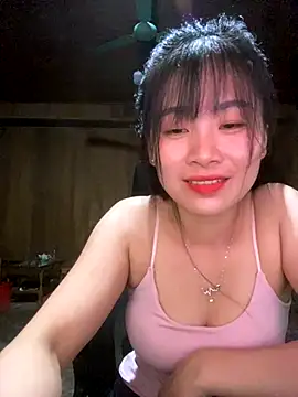 Snapshot of One-nice chatting on 09/22/25, 02:52 One-nice online show from 09/22/25, 02:52