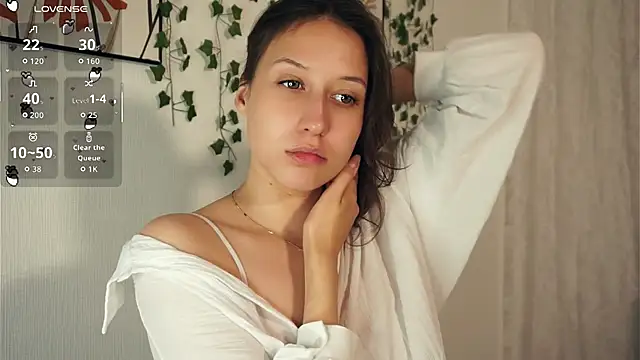 Snapshot of BeckyBurgh chatting on 09/16/25, 06:42 BeckyBurgh online show from 09/16/25, 06:42