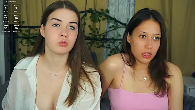 Snapshot of BeckyBurgh chatting on 10/03/25, 07:00 BeckyBurgh online show from 10/03/25, 07:00