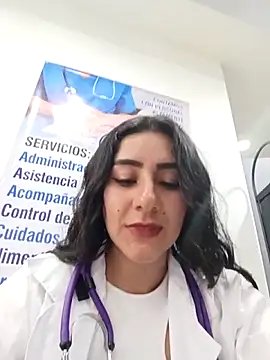 CAROLINE  07 online show from 05/11/26, 04:04