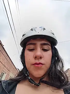 CAROLINE  07 online show from 05/18/26, 04:35