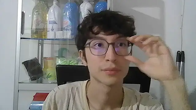 Snapshot of Kevintdx chatting on 09/18/25, 02:57 Kevintdx online show from 09/18/25, 02:57
